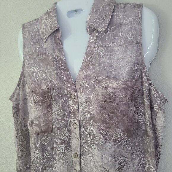 Express The Portofino Sleeveless Button-Up Blouse Women's Size M - Picture 3 of 12